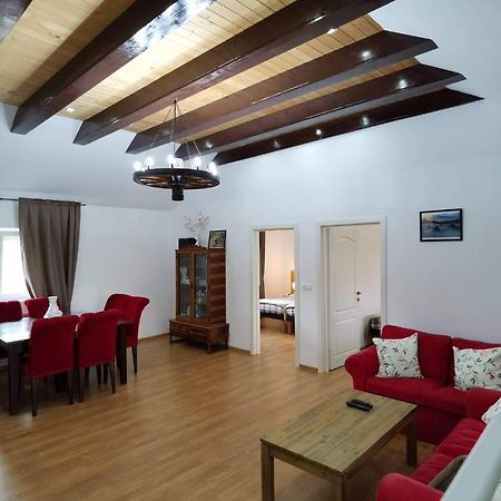 Apartament 2 Camere - Casa Divertis Buzau Exterior foto