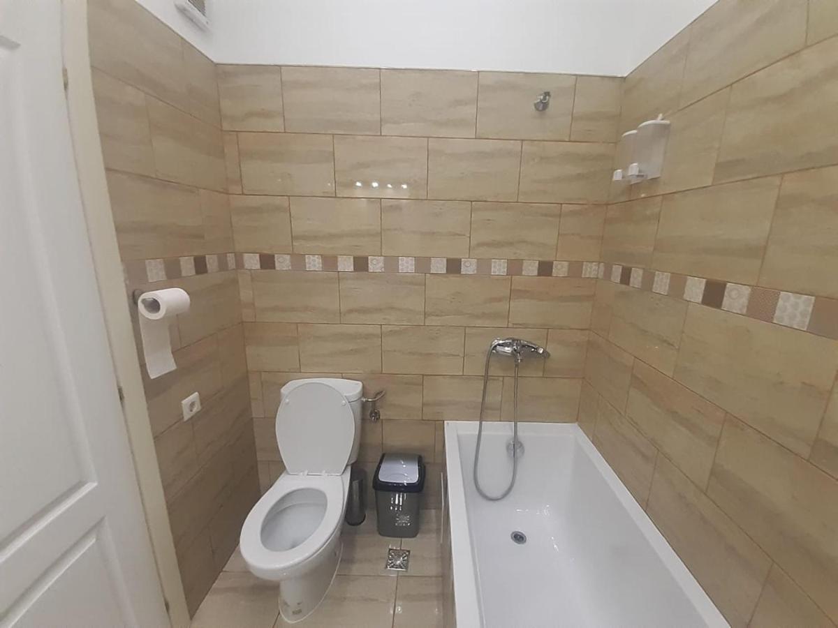 Apartament 2 Camere - Casa Divertis Buzau Exterior foto